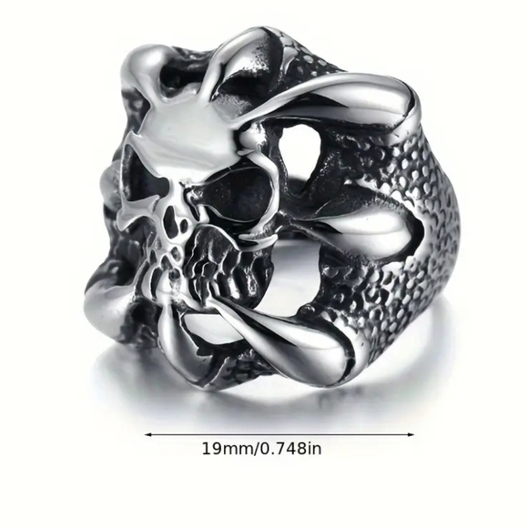 Eagle Claw Skull Ring - Picture 2 of 4